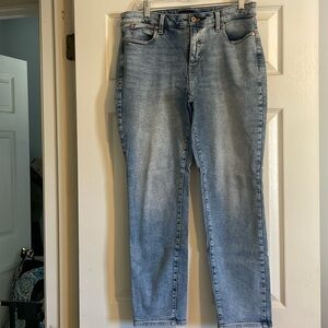 Talbots light wash Slim ankle jeans